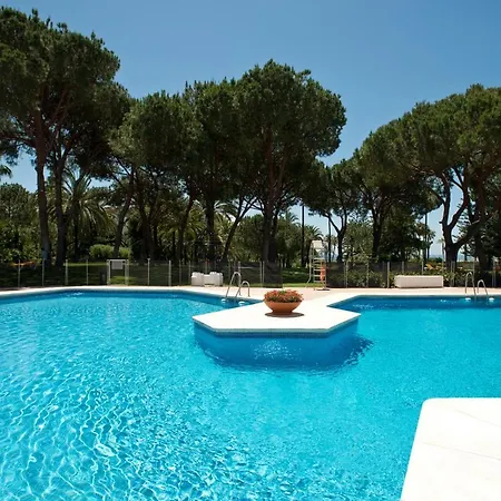 Apartment Beachfront Puerto Banus