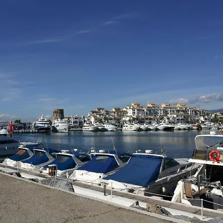 Apartment Beachfront Puerto Banus