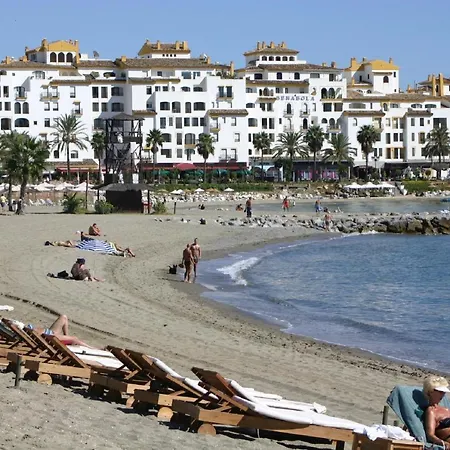 Apartment Beachfront Puerto Banus *