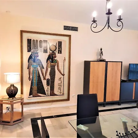 Apartment Beachfront Puerto Banus *