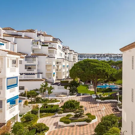 Beachfront Puerto Banus Apartment *