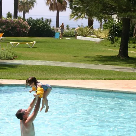 Beachside Puerto Banus Stunning Apartment 312