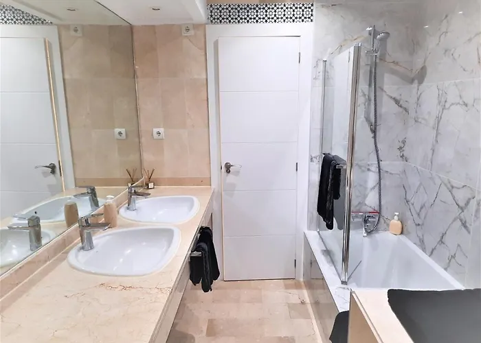 Beachside Puerto Banus Stunning 312 Apartment