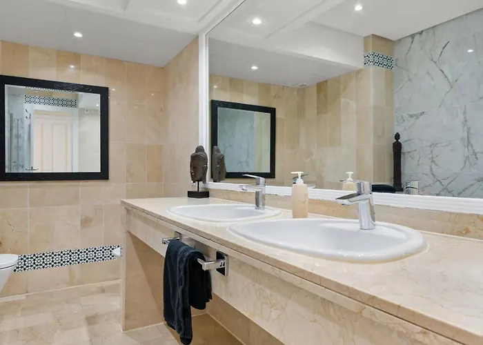 Beachside Puerto Banus Stunning 312 Apartament Marbella